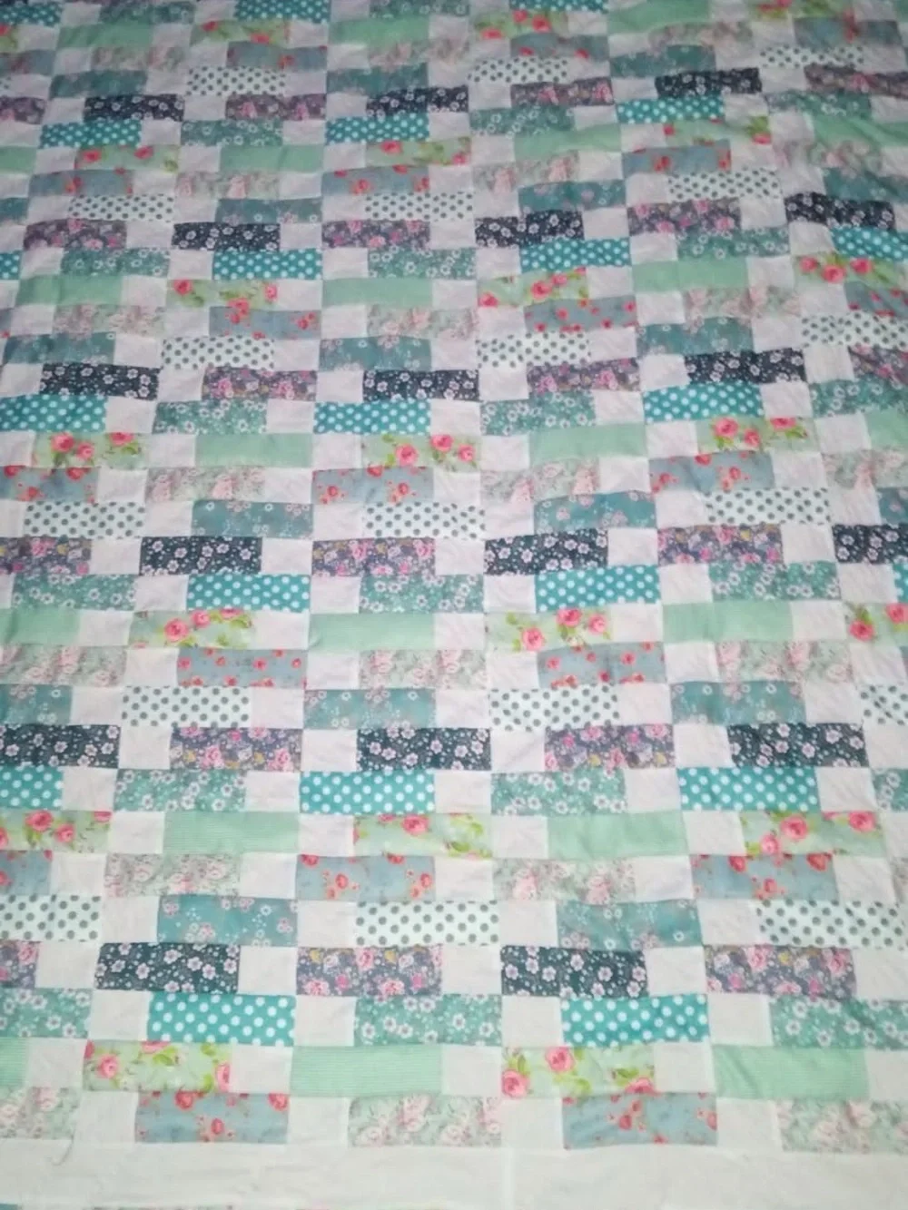 Floral Patchworke Quilt - Aqua, Mint & White 70x83 queen